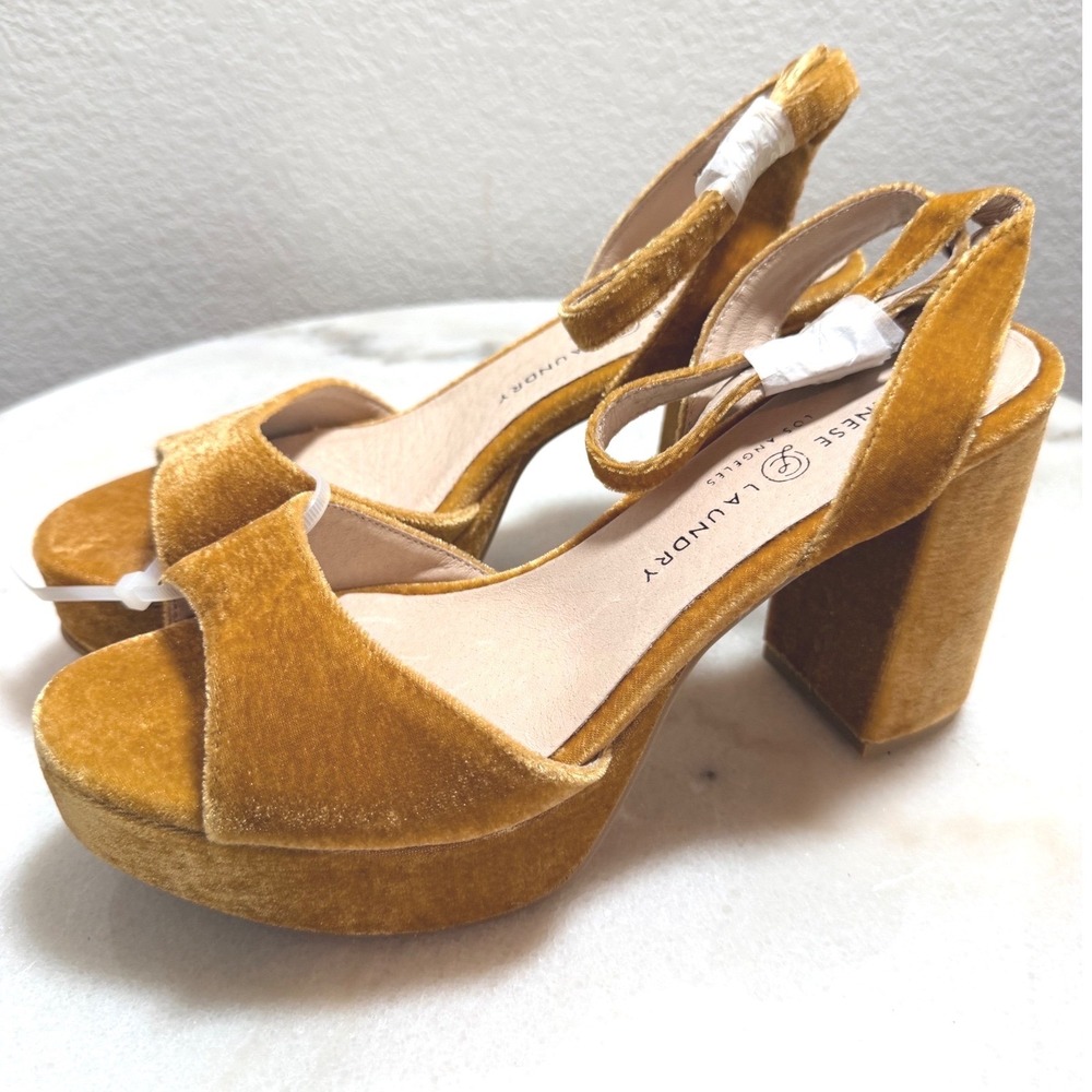 NEW Theresa Golden Yellow Velvet Platform Heels Block Heel Sandals 8.5 - Picture 4 of 8